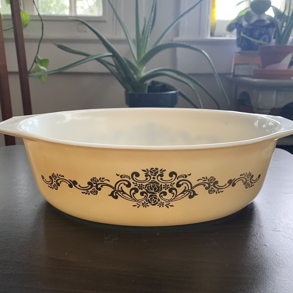 Vintage Pyrex Promo Golden Rose Bouquet Oval Casserole Dish 2.5 QT 045